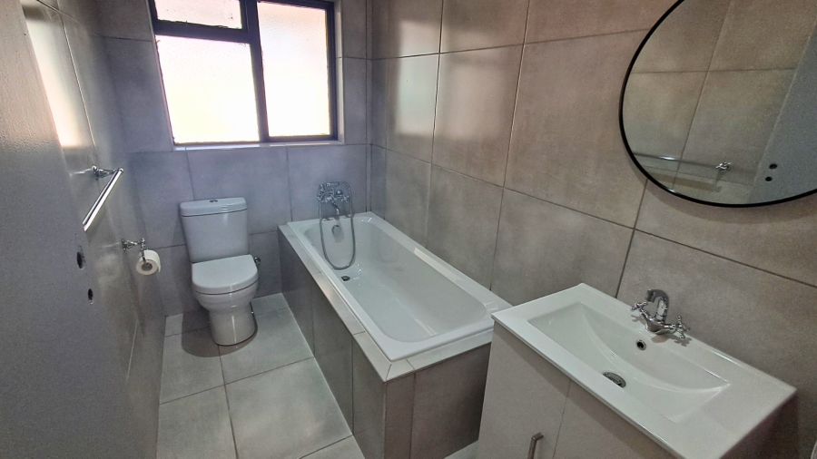 To Let 3 Bedroom Property for Rent in Ruwari Western Cape